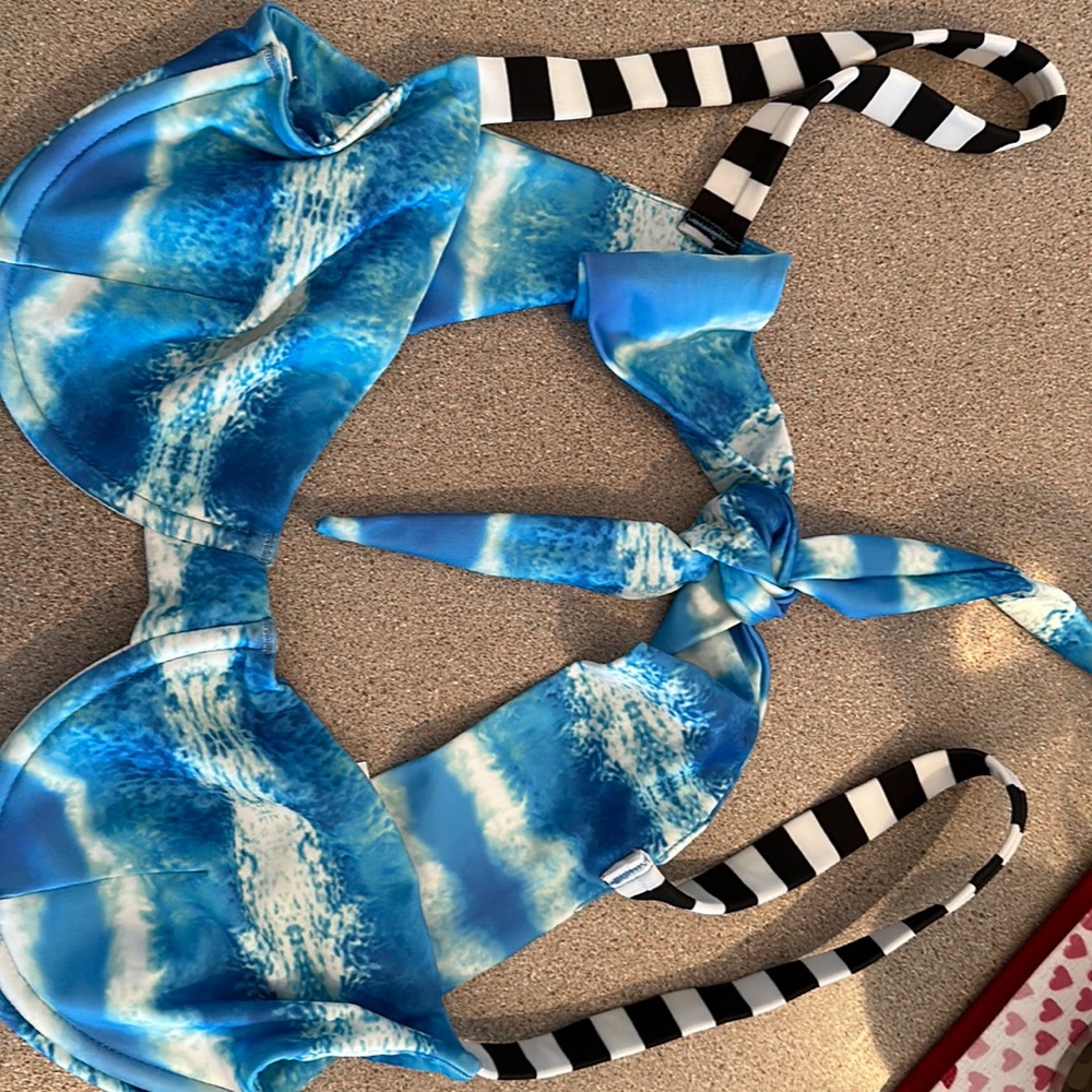 NWT Blue Moana Bikini size L